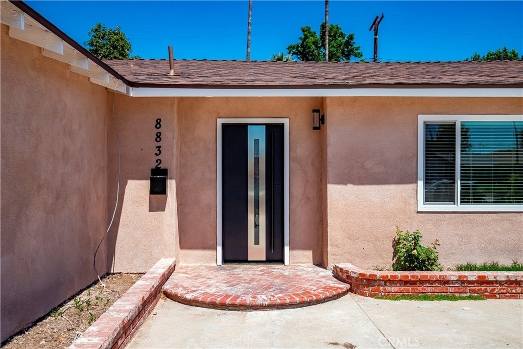 8832 Odessa Ave - Photo 22