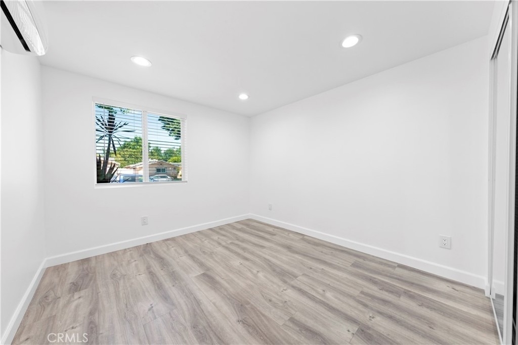 8847 Debra Ave - Photo 9