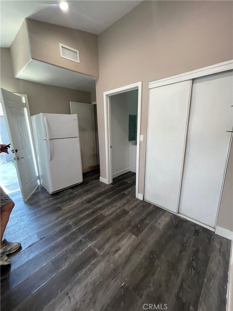 7024 Wilbur Ave - Photo 13
