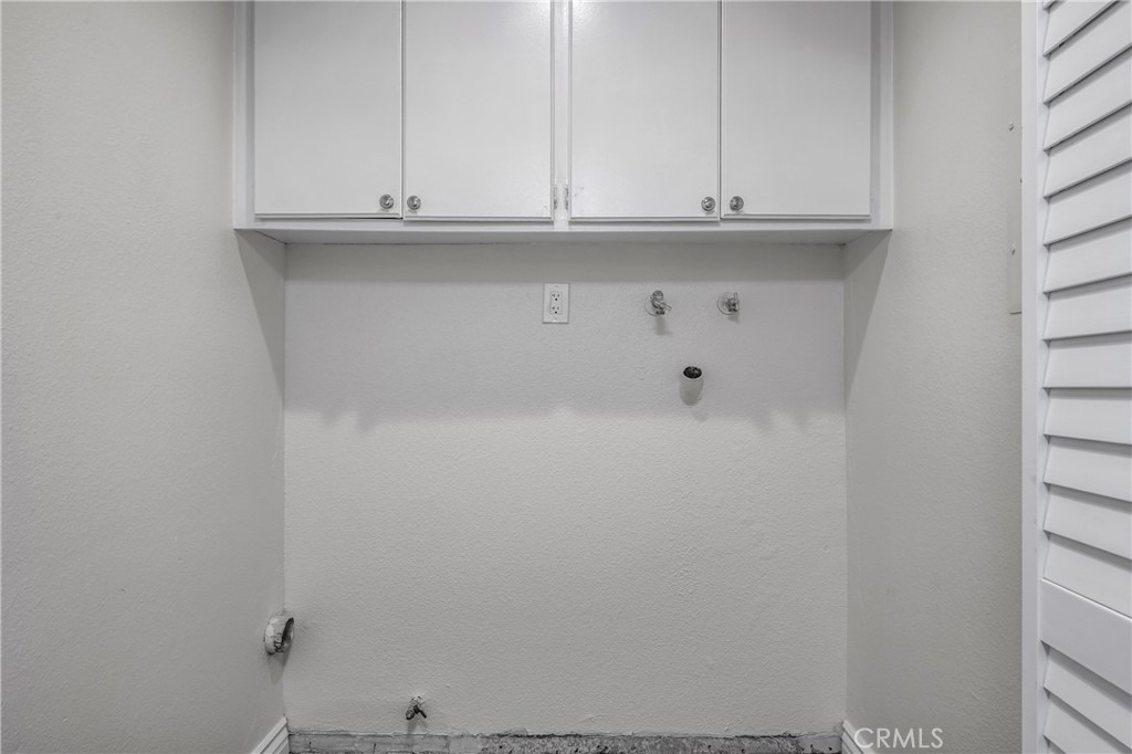 16866 Kingsbury - Photo 32