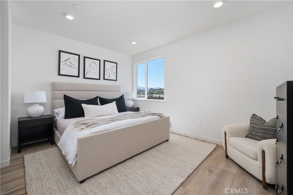 2475 Victoria Avenue - Photo 12