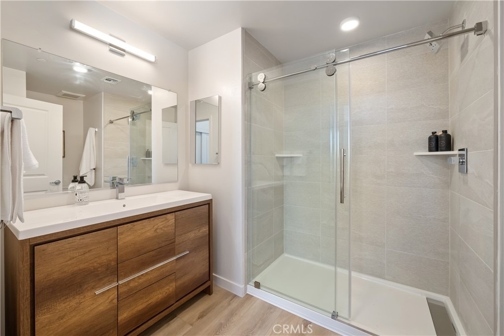 2475 Victoria Avenue - Photo 15