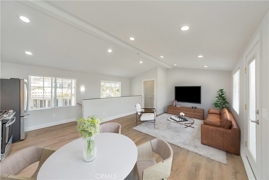 1928 Monterey Boulevard - Photo 2