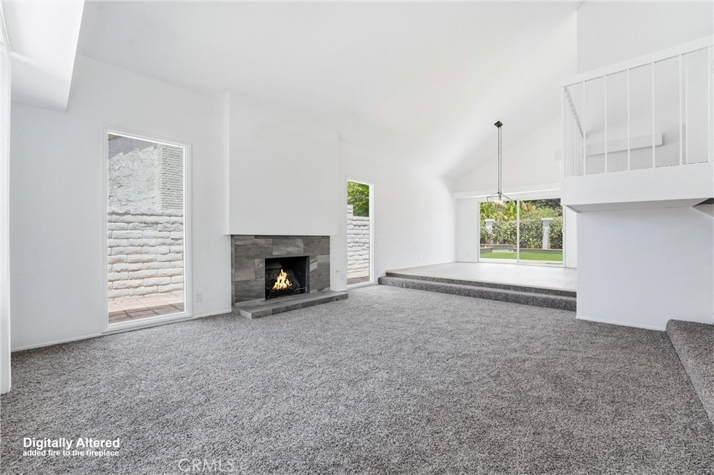 845 Woodcrest - Photo 2