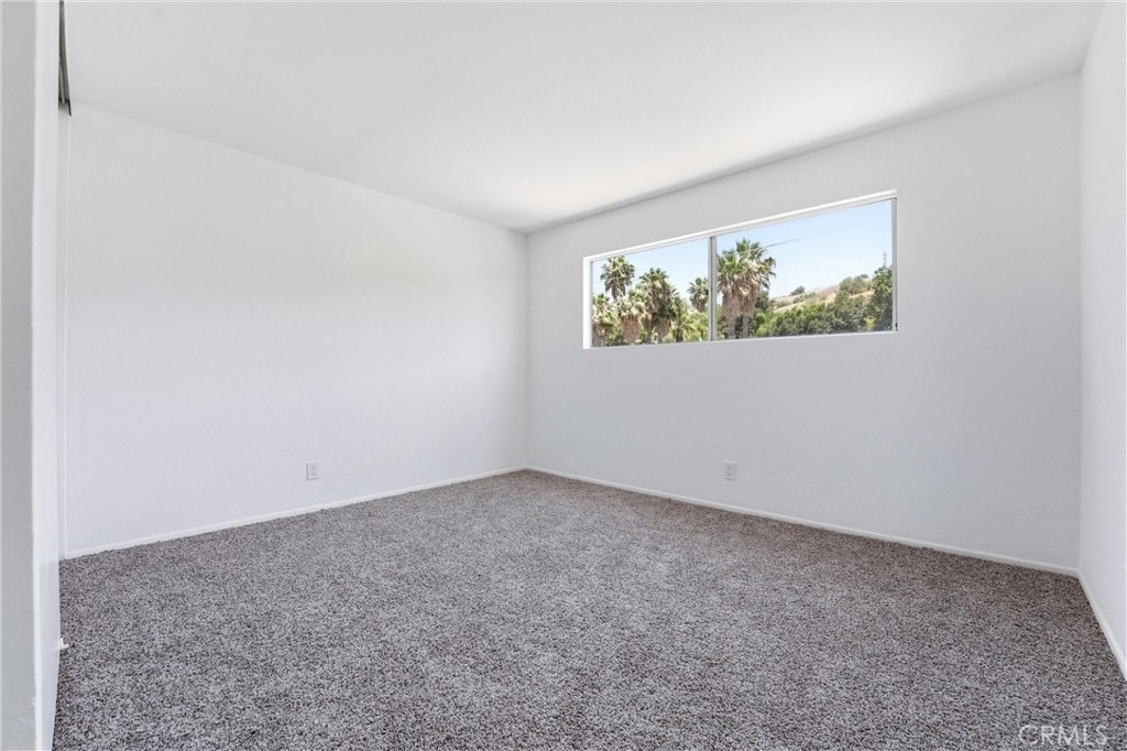 845 Woodcrest - Photo 15