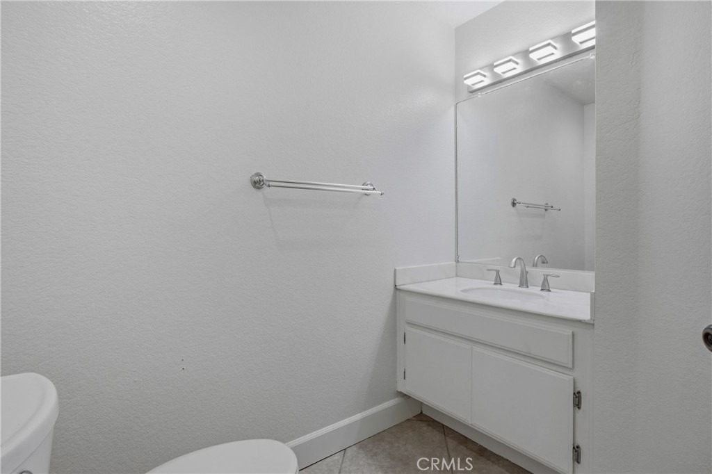 26201 Sunnyglen Avenue - Photo 11