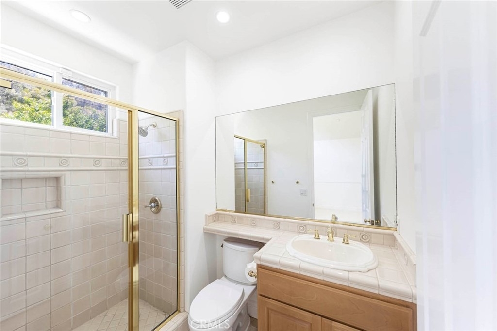 12 San Remo - Photo 39