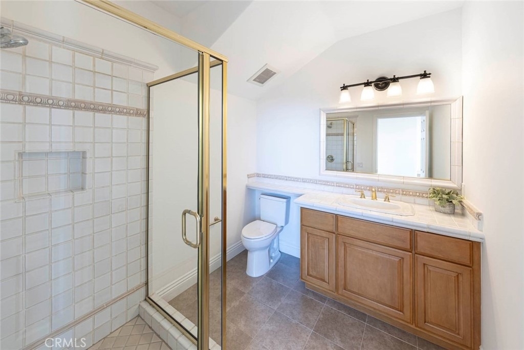 12 San Remo - Photo 33