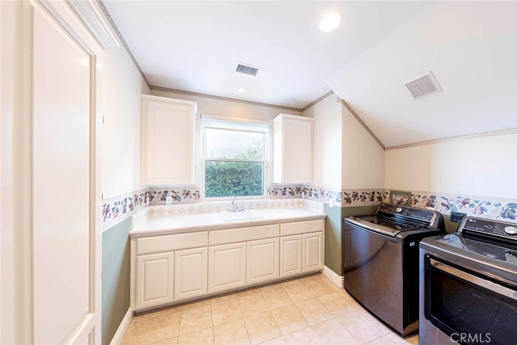 12 San Remo - Photo 43