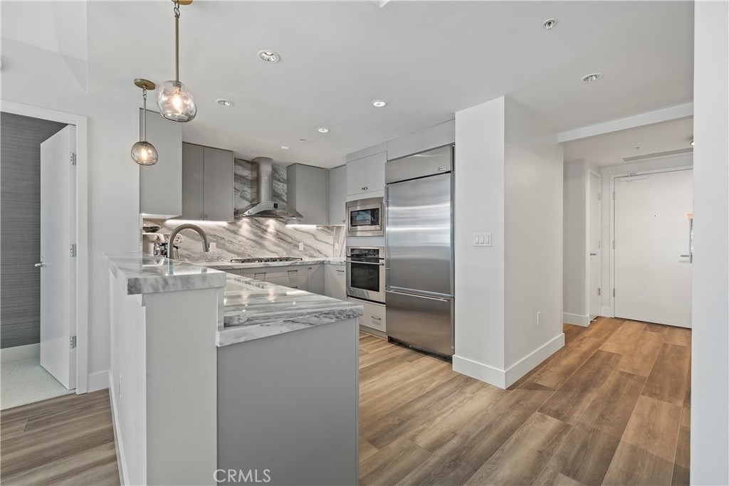 3141 Michelson - Photo 9