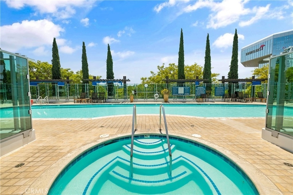 3141 Michelson - Photo 45