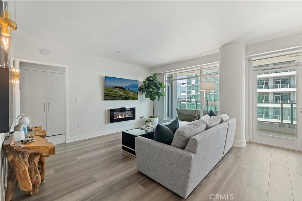 3141 Michelson - Photo 2