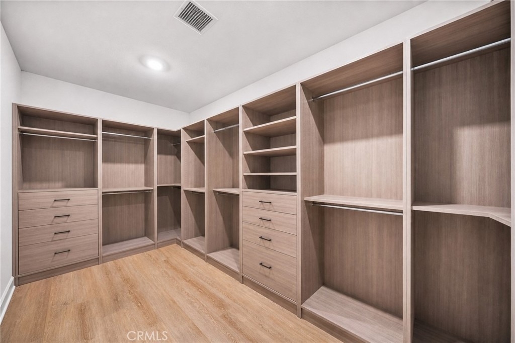 129 Coldwater - Photo 16