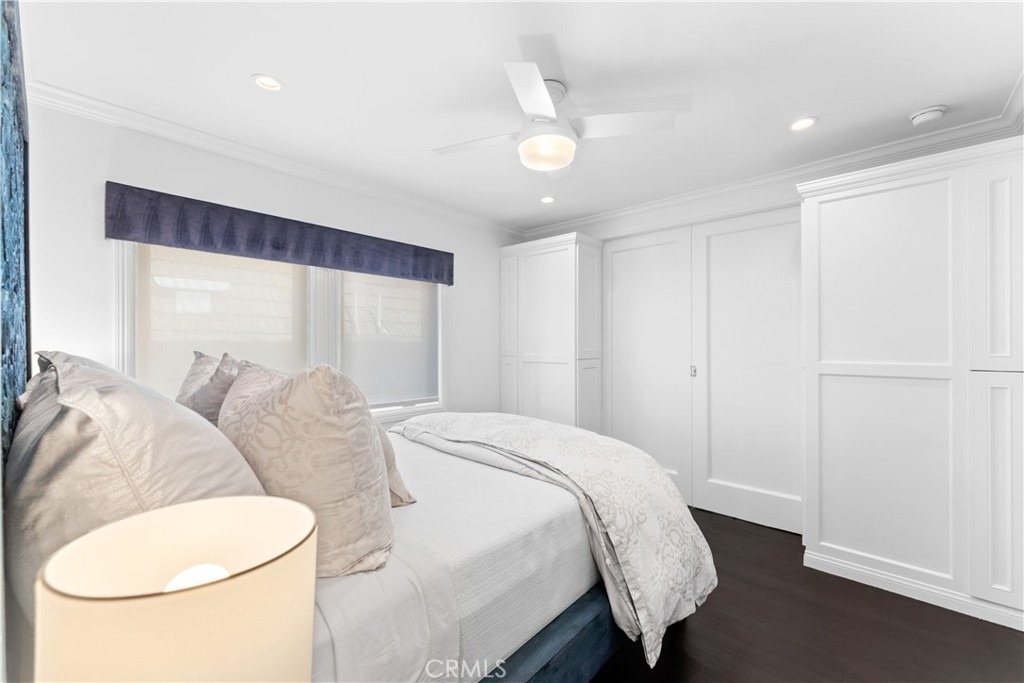 215 E Edgewater - Photo 9