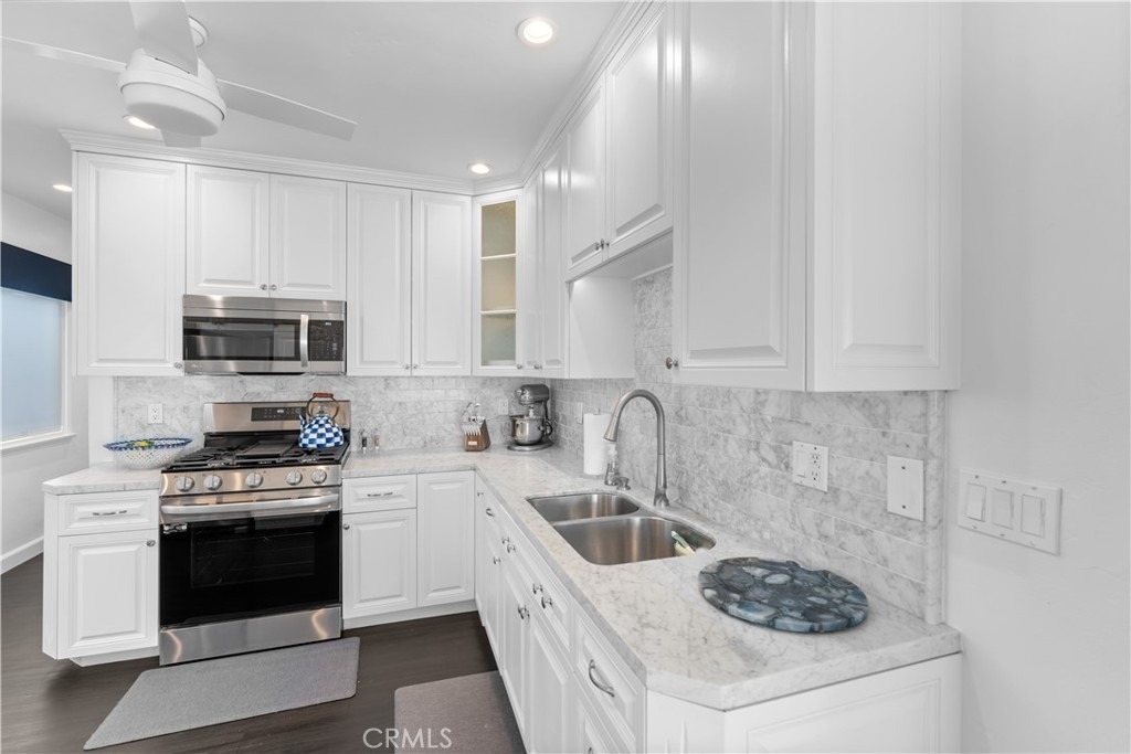 215 E Edgewater - Photo 19