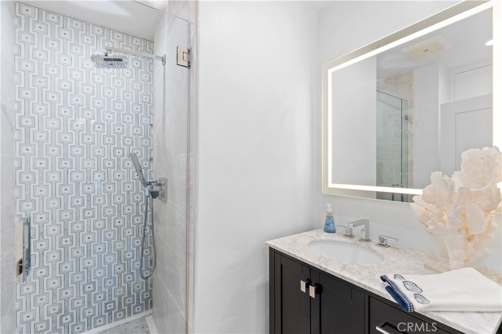 215 E Edgewater - Photo 22