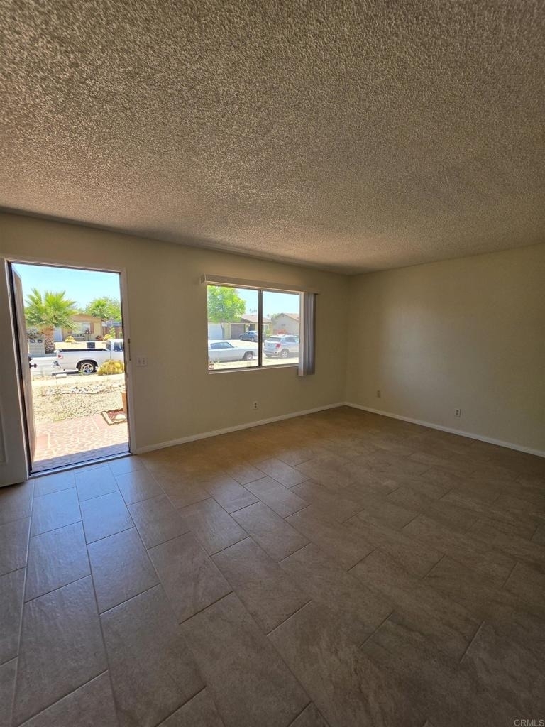601 Corona Street - Photo 2