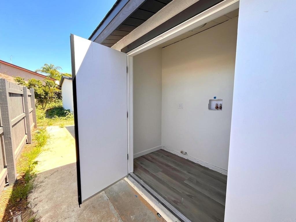 803 N Citrus Avenue - Photo 13