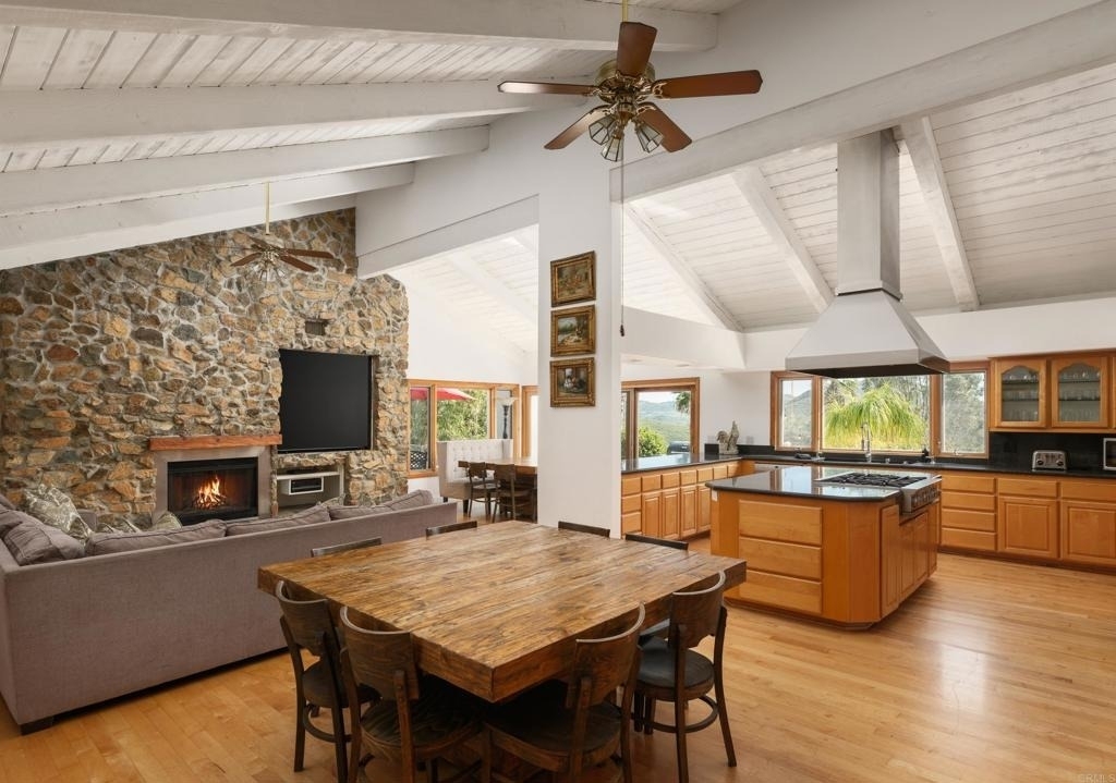 20780 Fortuna Del Norte - Photo 11