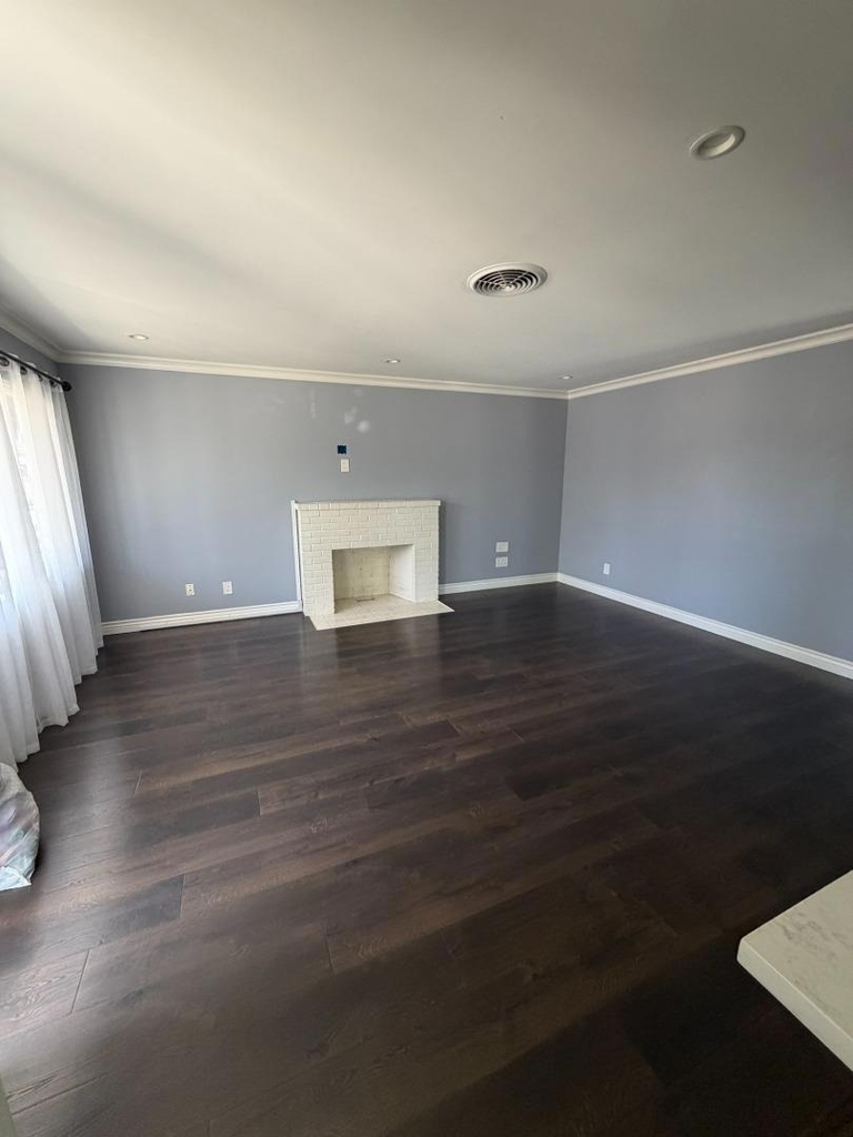 330 Berry Avenue - Photo 1
