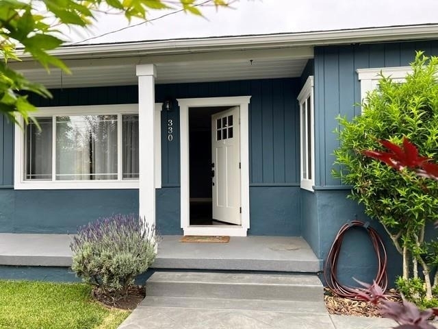 330 Berry Avenue - Photo 0