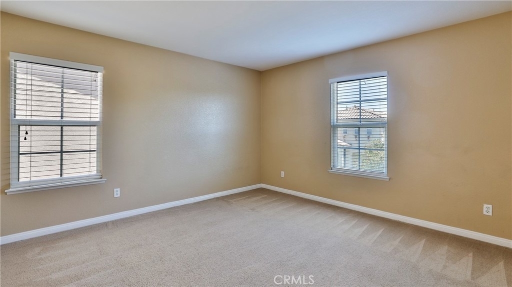 1765 Yvonne Court - Photo 38