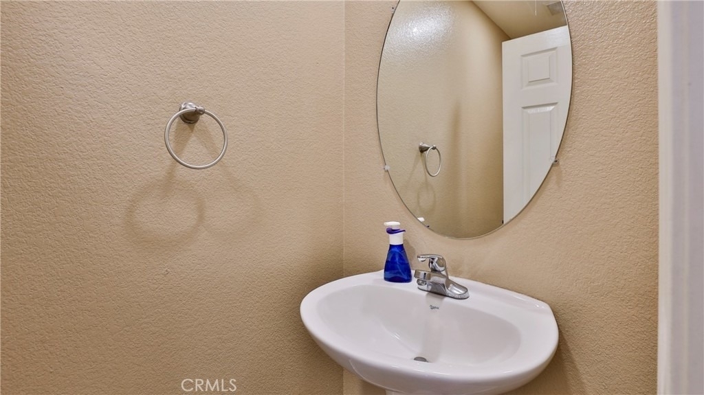 1765 Yvonne Court - Photo 7