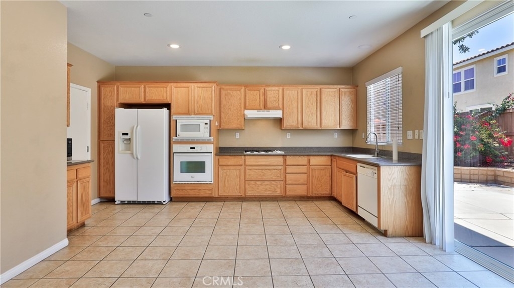1765 Yvonne Court - Photo 12