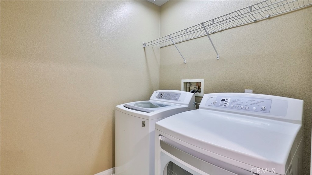 1765 Yvonne Court - Photo 37