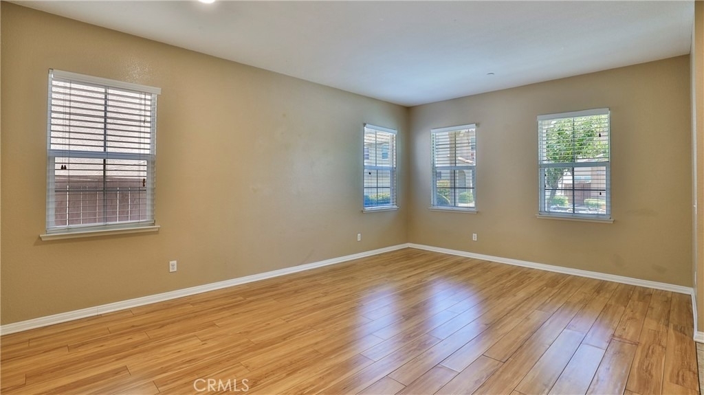 1765 Yvonne Court - Photo 6