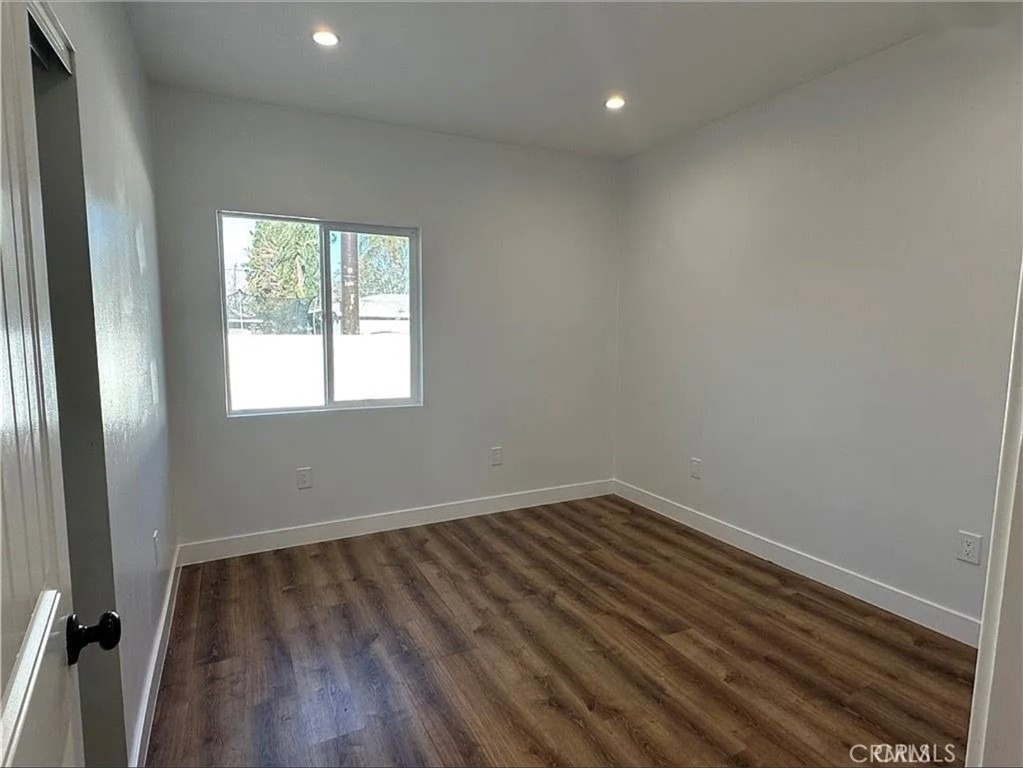 1548 W 7th St - Photo 8