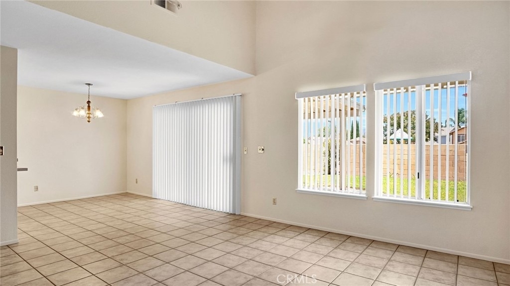 26342 Snowden Avenue - Photo 6