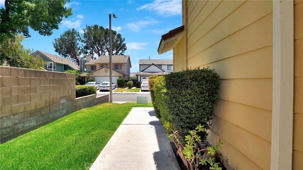 26342 Snowden Avenue - Photo 26