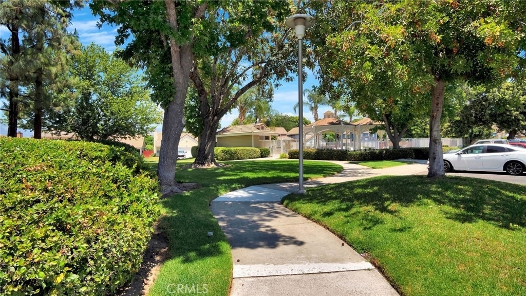 26342 Snowden Avenue - Photo 30