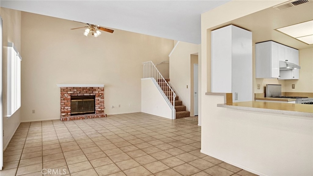 26342 Snowden Avenue - Photo 2