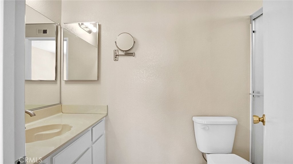 26342 Snowden Avenue - Photo 18