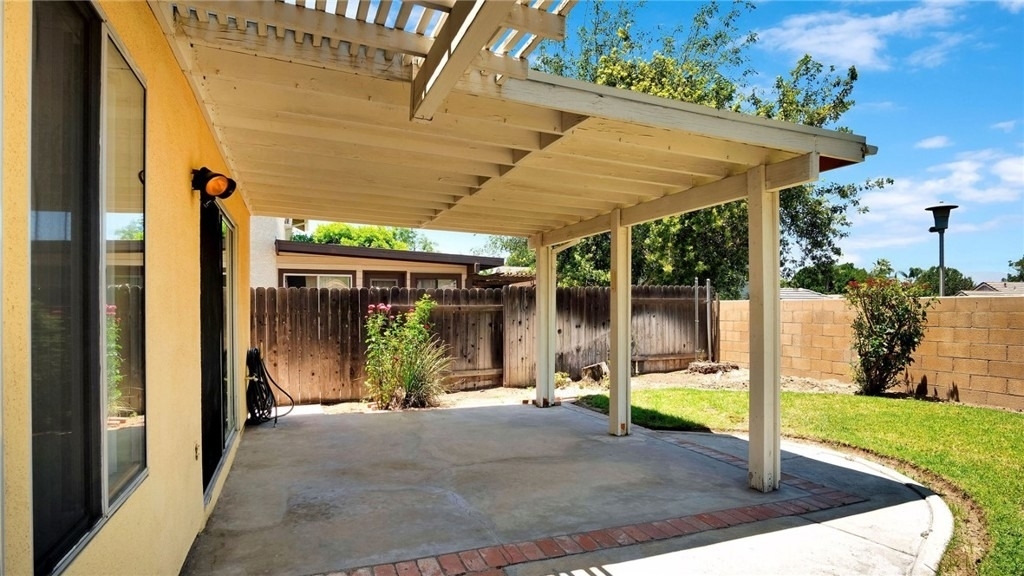 26342 Snowden Avenue - Photo 36
