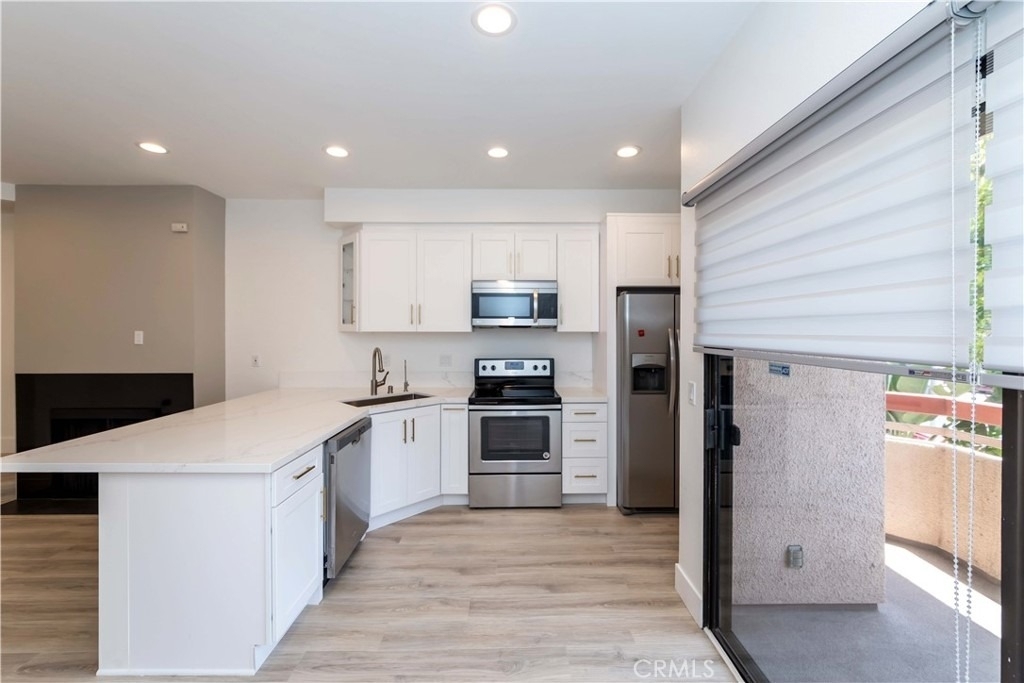 941 W Carson - Photo 6