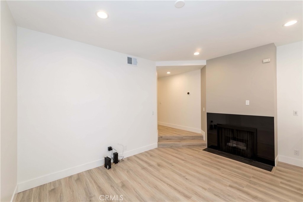 941 W Carson - Photo 4