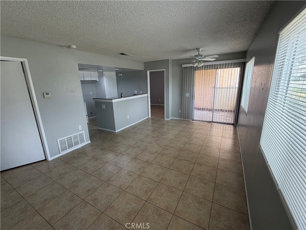 3732 Oak Creek - Photo 2