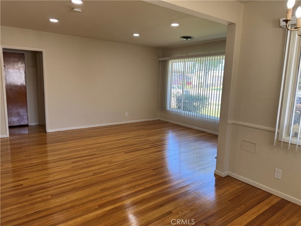831 W Harvard Place - Photo 6