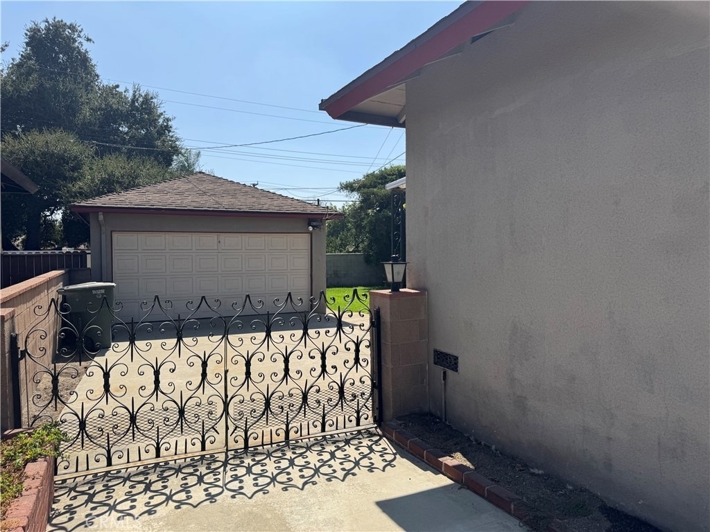 831 W Harvard Place - Photo 1