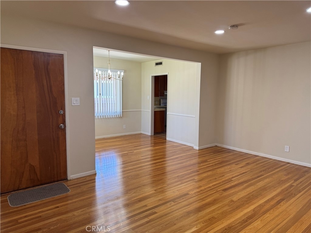 831 W Harvard Place - Photo 4