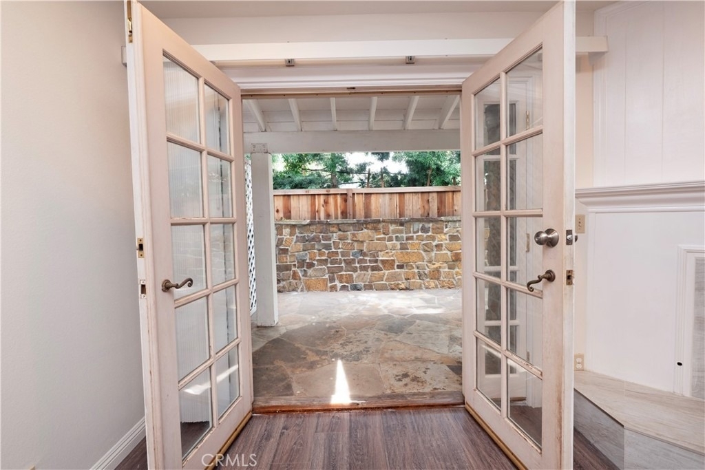 328 W 7th - Photo 30