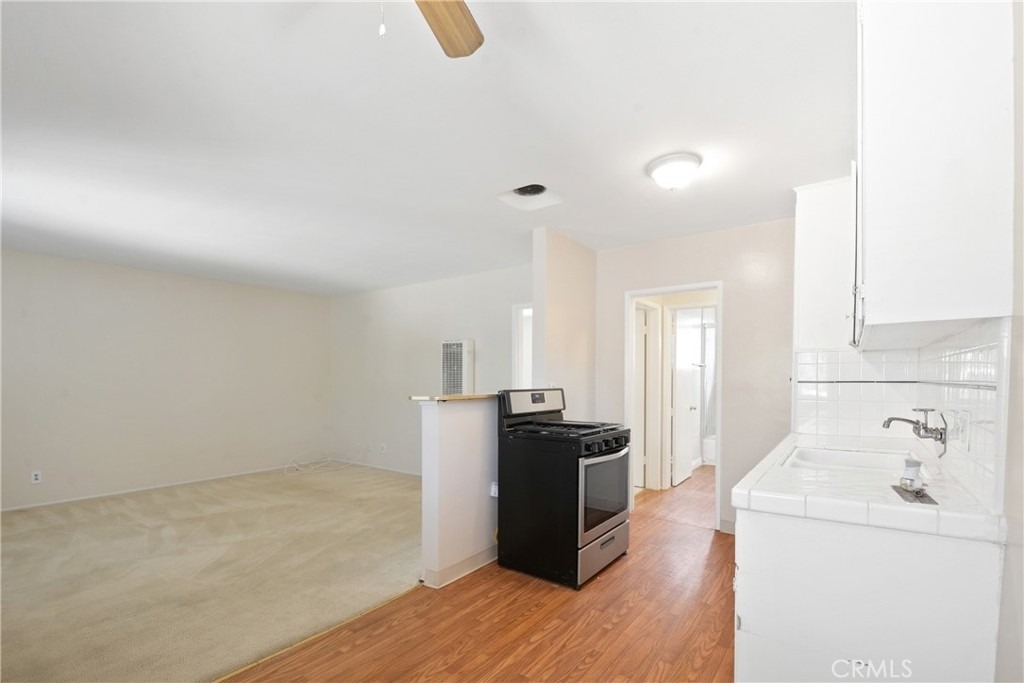 236 E Olive Avenue - Photo 2