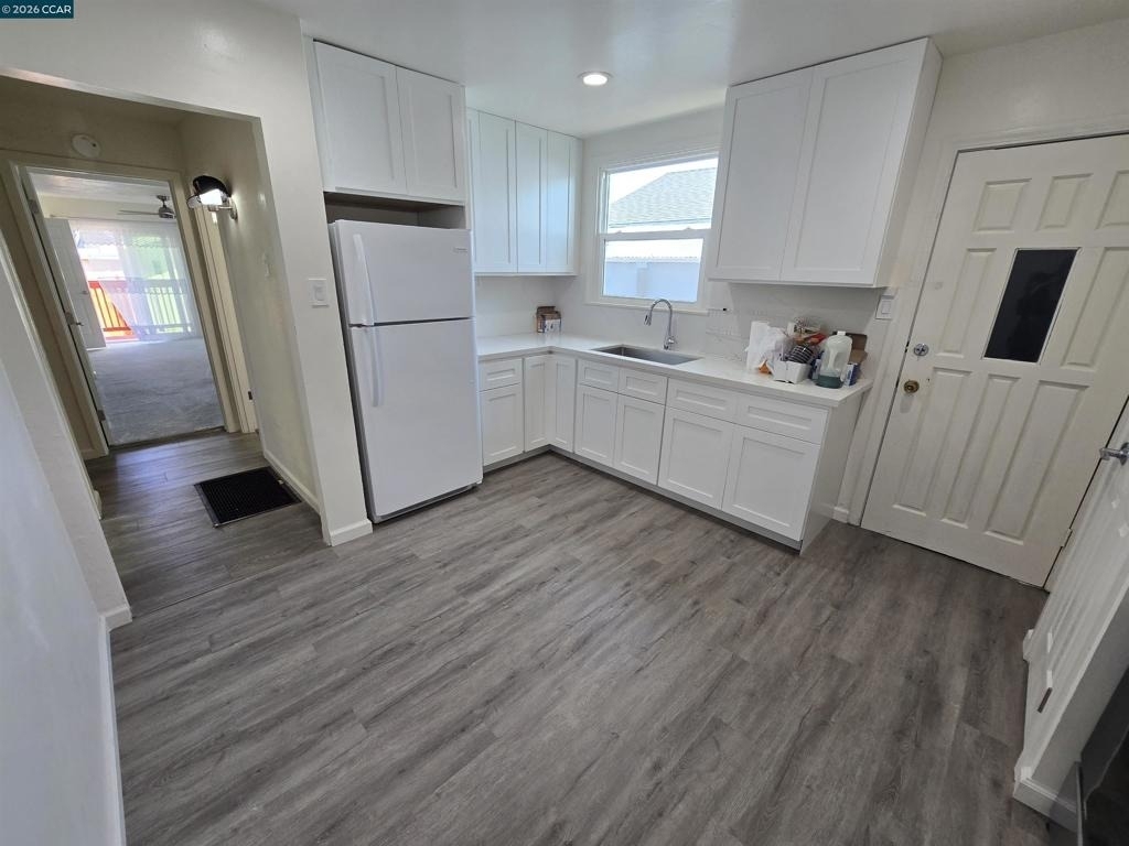 2361 17th St - Photo 3