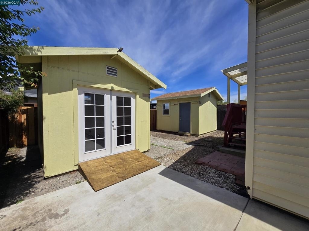 2361 17th St - Photo 7