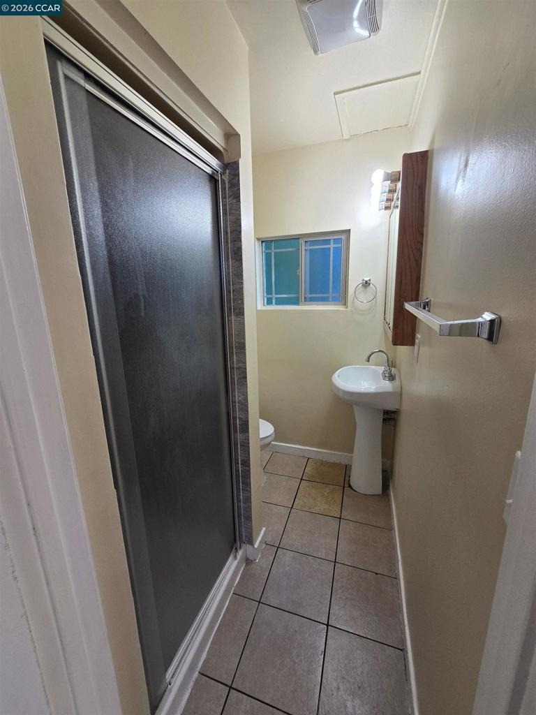 2347 Roosevelt Avenue - Photo 4