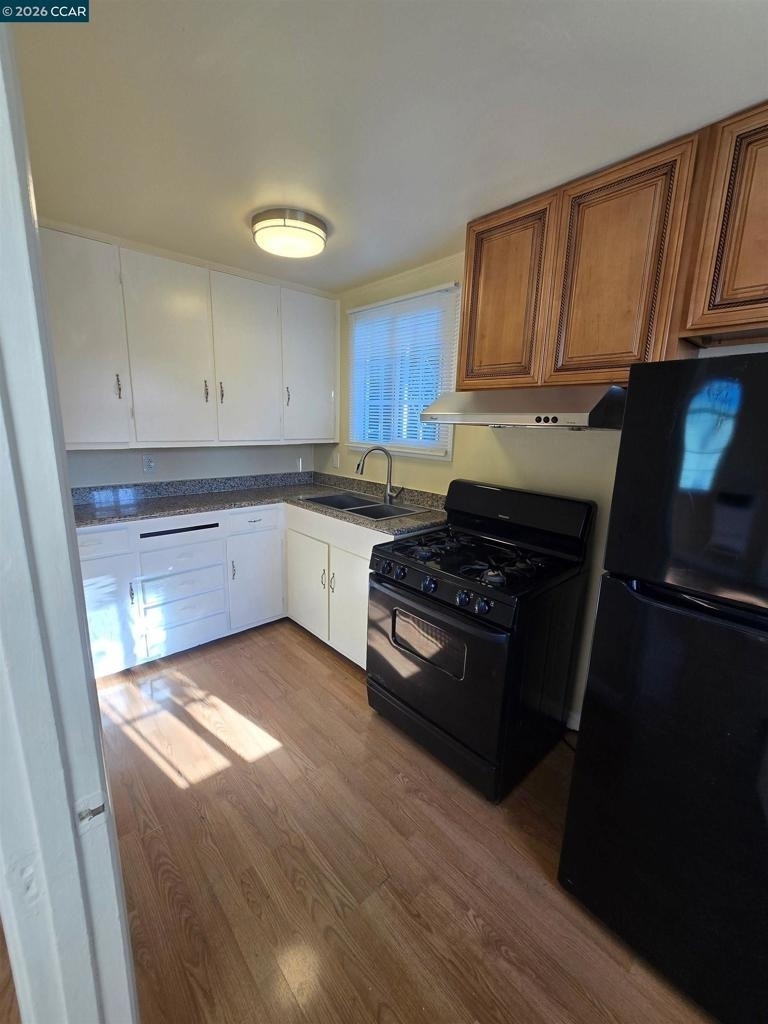 2347 Roosevelt Avenue - Photo 5