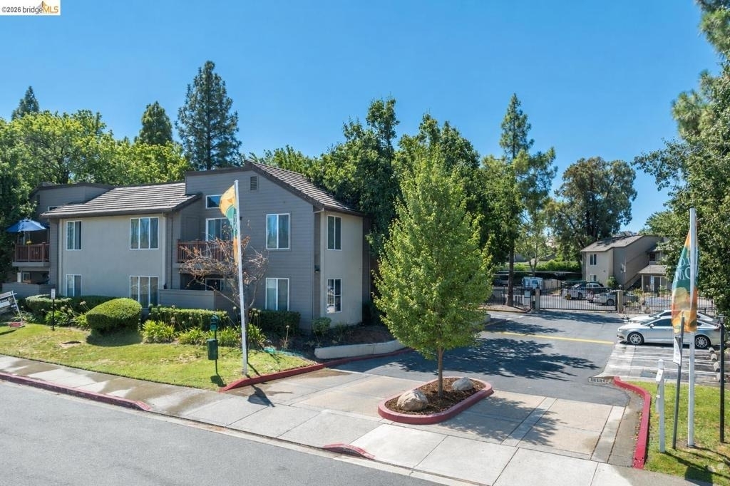 2005 San Jose Dr - Photo 0